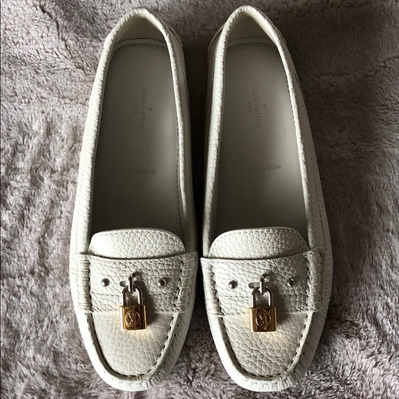 Authentic Louis Vuitton Lock Loafers - Picture 1 of 6